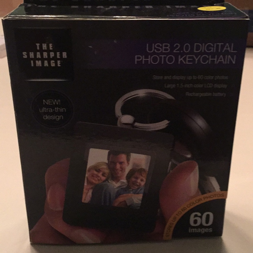USB Digital Photo Keychain - Picture 2 of 5